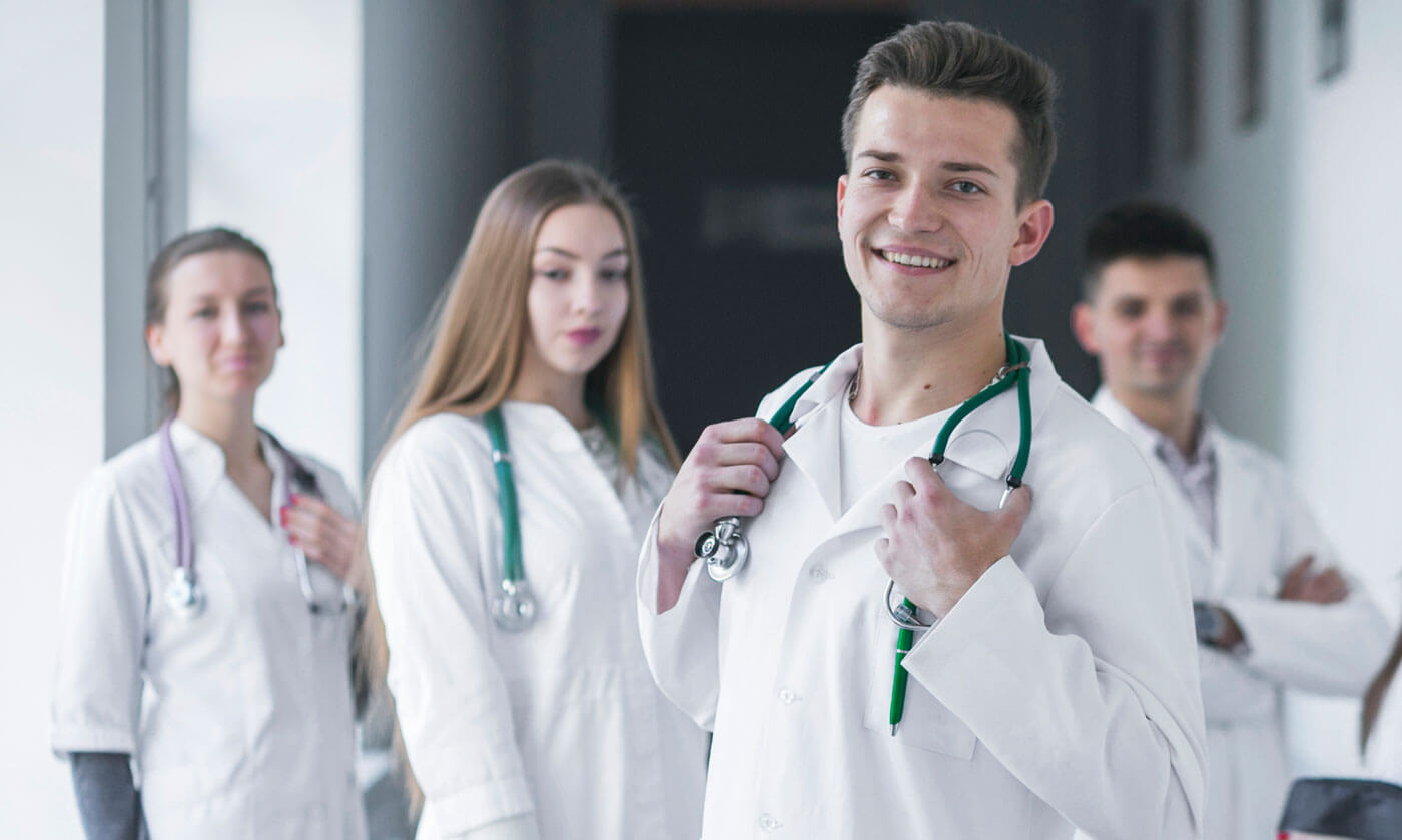 EXPERIENCIA Y SERVICIO